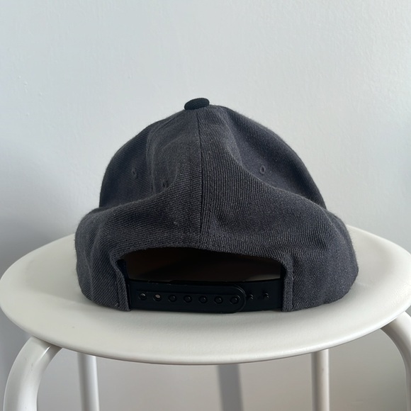 Brixton | Snapback Hat | Gray & Black - Picture 3 of 7